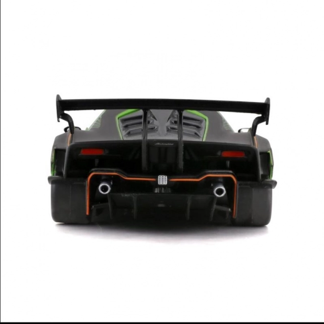 Bburago 1:24 Dirka Lamborghini Essenza SCV12 – Zelené