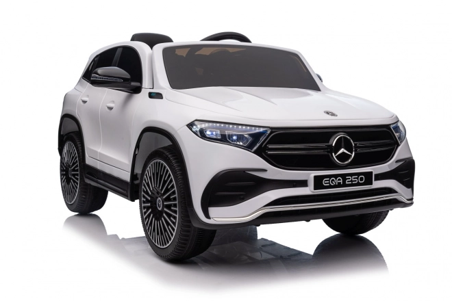 Elektrické auto Mercedes Benz EQA 250 bílé