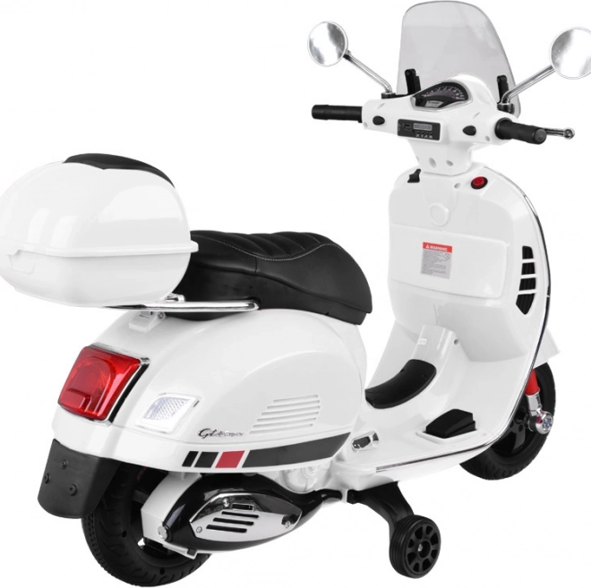 Elektrický skútr Vespa GTS Super pro děti – Bílá