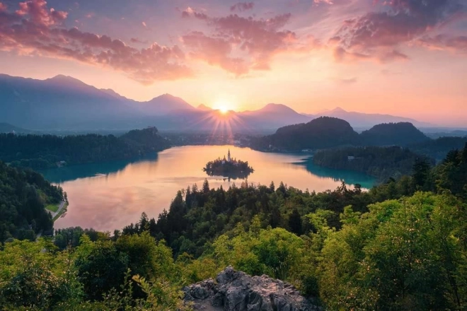 Ravensburger puzzle Jezero Bled Slovinsko 3000 dílků