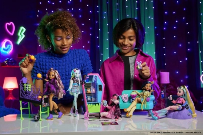 Sada žákovského nábytku do obývacího pokoje Monster High