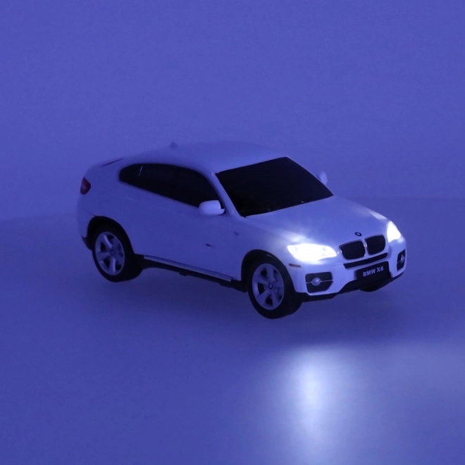 Zdalně řízené auto BMW X6 1:24 bílé