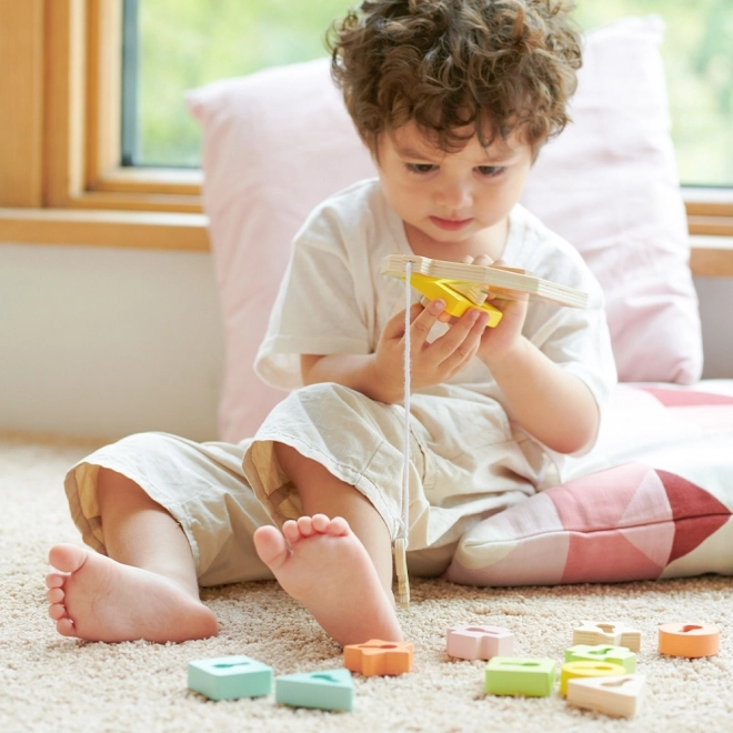 Classic World Montessori dřevěné navlékání klíče a dveře 11 ks