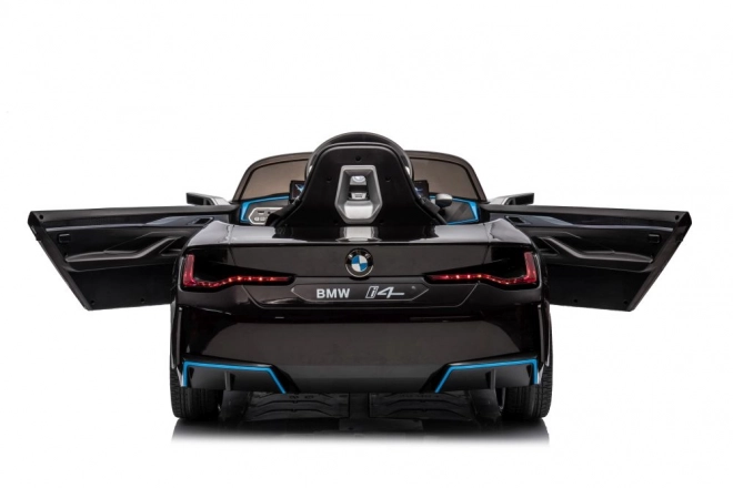 Elektrické autíčko BMW i4 4x4 černé