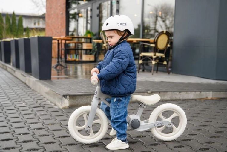 Lehký a odolný nylonový rám