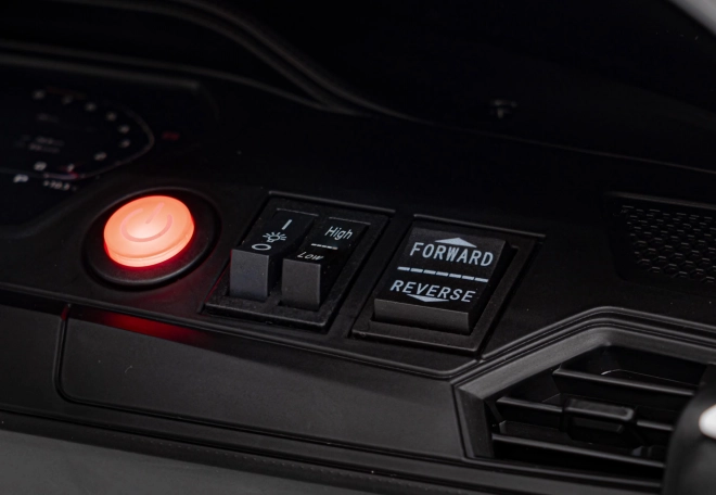 BMW M4 Vehicul Alb – Bílé
