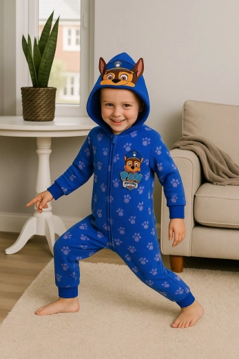 Hravá kapuce s 3D motivem