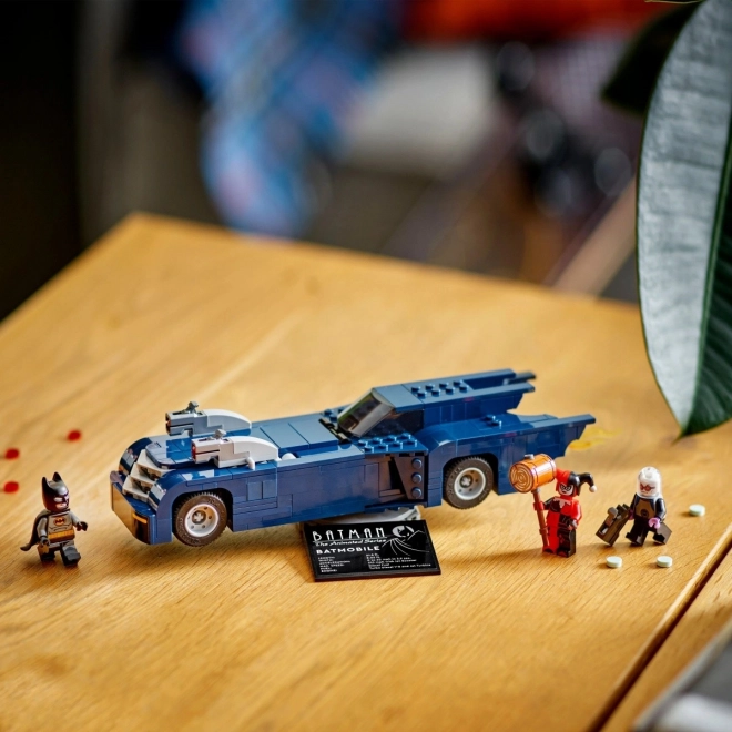 LEGO Super Heroes 76274 Batman z Batmobilem kontra Harley Quinn i Mr. Freeze