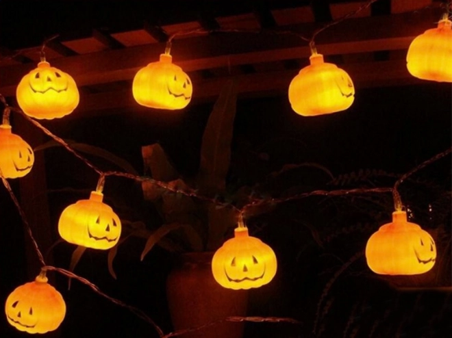 Světelná dekorace Dýňová girlanda na Halloween