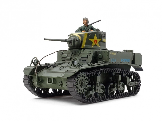 Plastikový model amerického lehkého tanku M3 Stuart z konce výroby