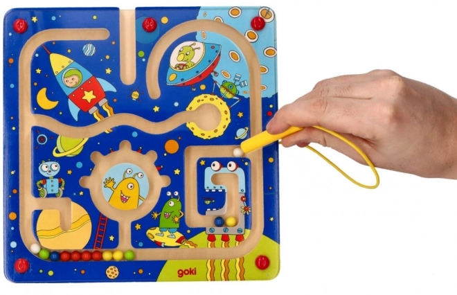 Dřevěný magnetický labyrint Vesmír od Goki