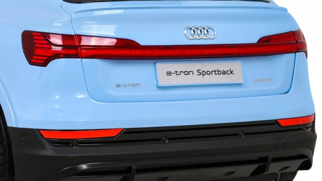 Audi E-Tron Sportback pentru copii + Pilot + tracțiune 4x4 + pornire lentă + radio MP3 + LED – Modrá