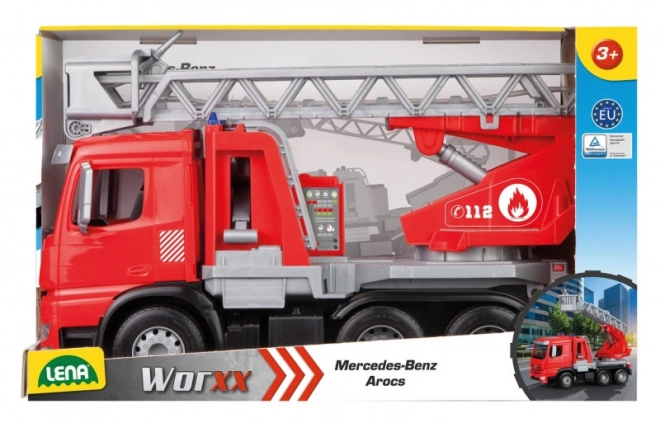 Hasičské auto Mercedes Arocs s žebříkem