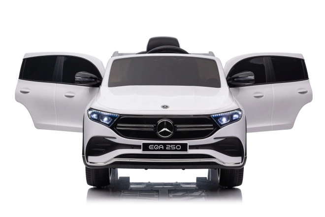 Elektrické auto Mercedes Benz EQA 250 bílé