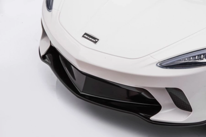 Dětské autíčko na baterii McLaren GT 12V bílé