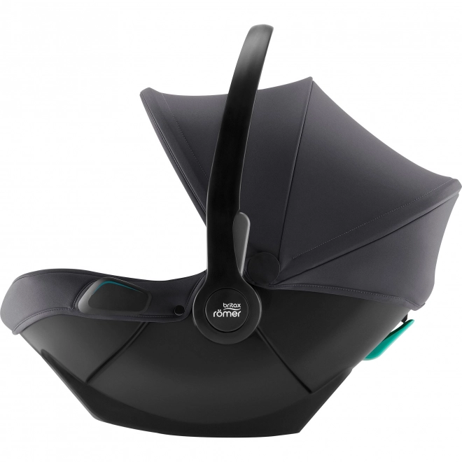 Dětská autosedačka Britax Römer Baby Safe Core a Flex Base 5Z ve stříbrně šedé