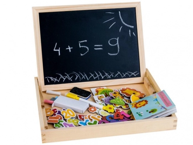 Dřevěná magnetická a křídová tabule s příslušenstvím