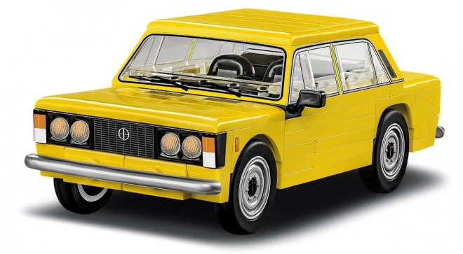 Klasické auto FSO 125p z kostiček