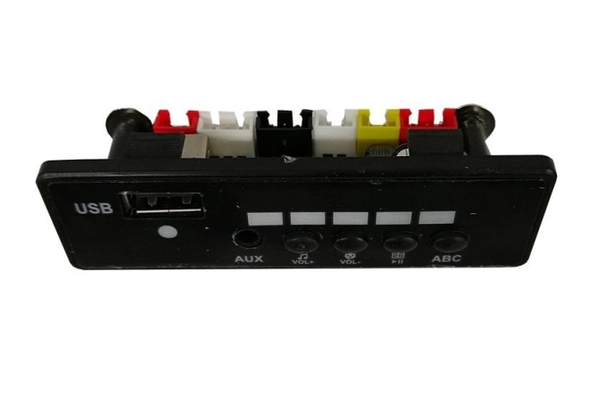 USB a AUX vstupy