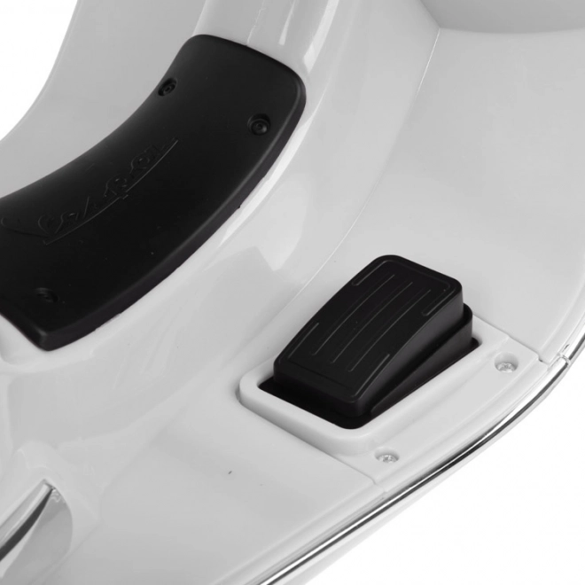 Elektrický skútr Vespa GTS Super pro děti – Bílá