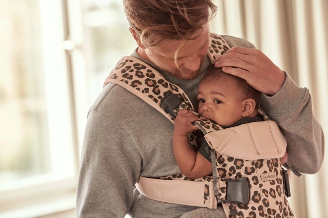 Dětské nosítko BABYBJORN ONE, Béžová/Leopardí – Leopardí