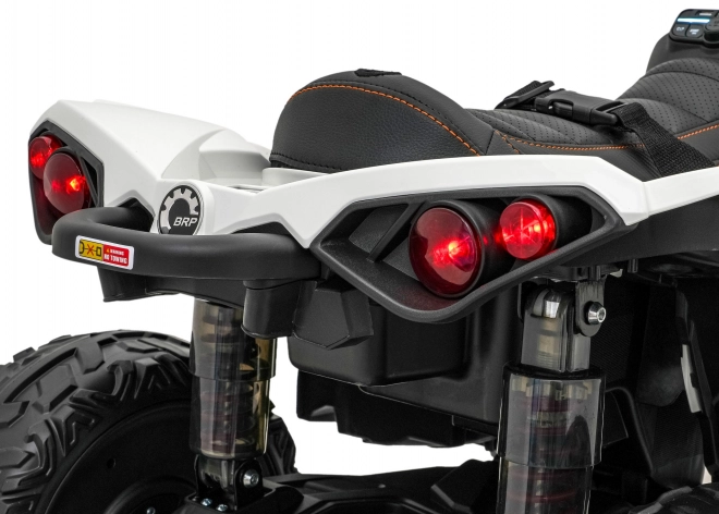 Maverick ATV bílý