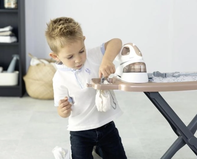 Tefal dětské žehlící prkno s žehličkou a parní stanicí