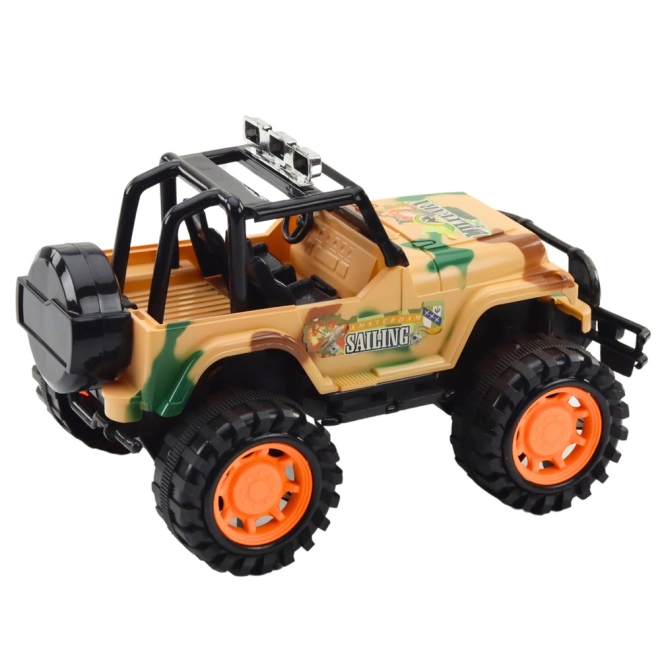 Velký vojenský terénní off-road vůz béžový