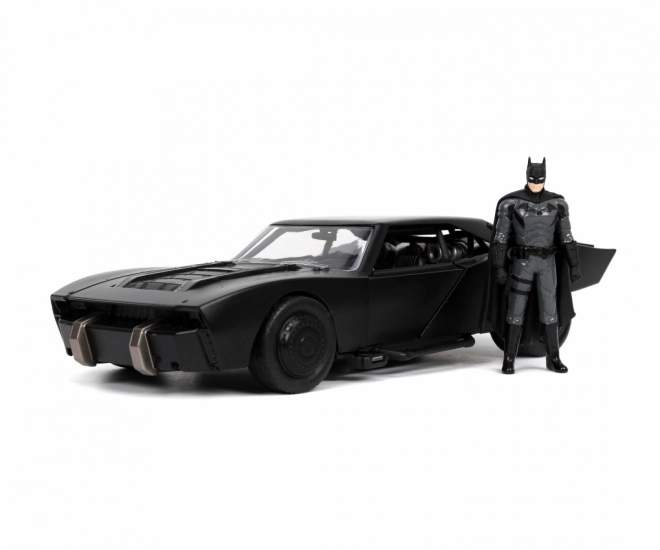 Batmobil Batmana s figurkou 1:24