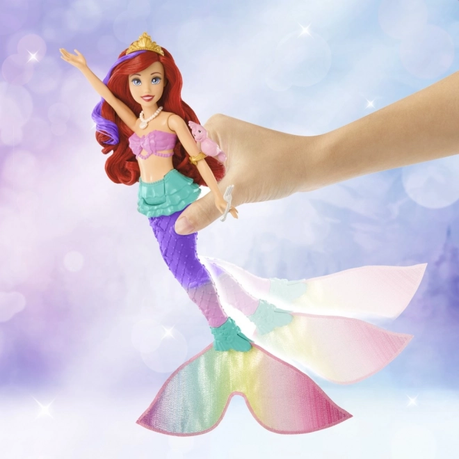 MATTEL Disney Princess panenka Ariel malá mořslá víla plave, mění barvu