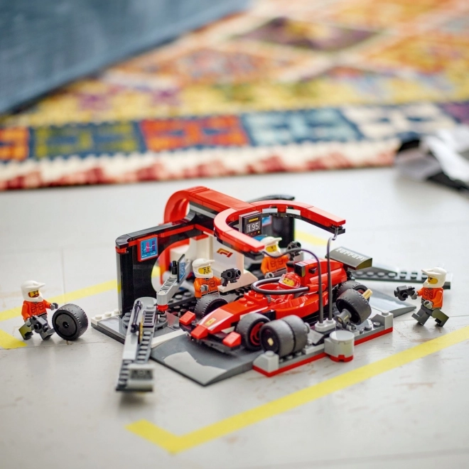 LEGO City 60443 Zastávka v boxech F1 s mechaniky a vozem Ferrari