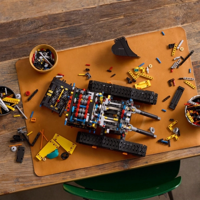 Stavebnice LEGO Technic Volvo EC500 Hybrid Bagr