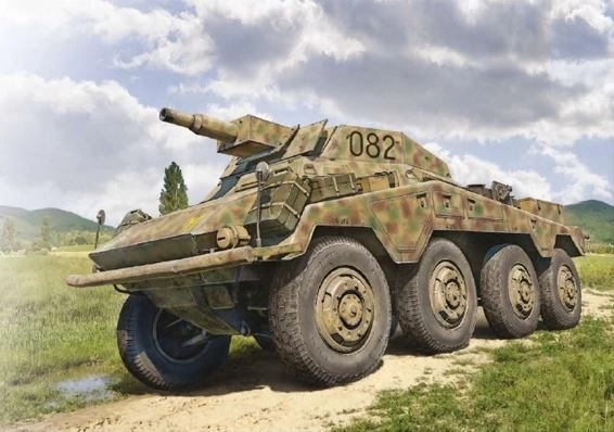 Model plastového vozu Sd.Kfz. 234/3 v měřítku 1:35