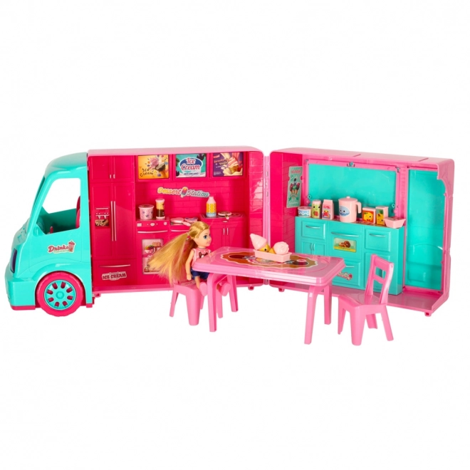 Kamper pro panenky s food truckem