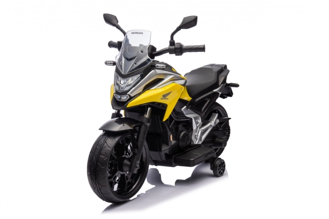 Motocykl Honda NC750X žlutý