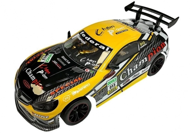 2,4GHz sportovní auto na dálkové ovládání – Žluté