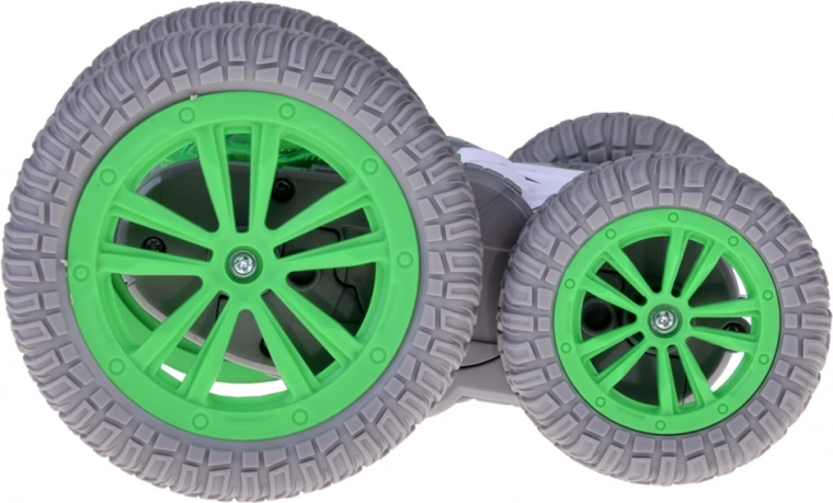 Silná trakce a drift díky velkým kolům