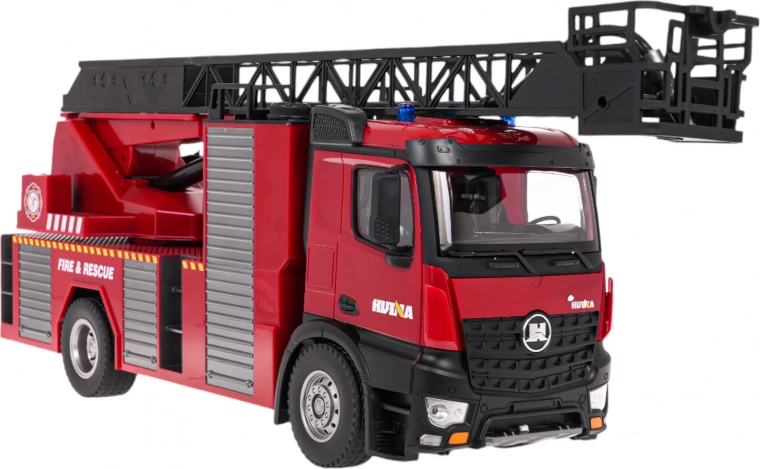 Realistická akce s funkčním vodním dělem