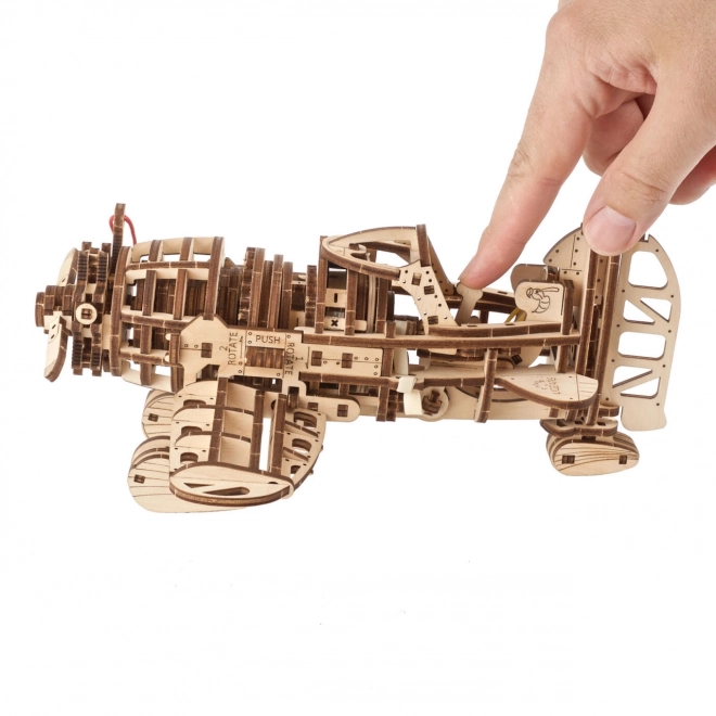 Dřevěné mechanické puzzle Letadlo Mad Hornet 3D od Ugears