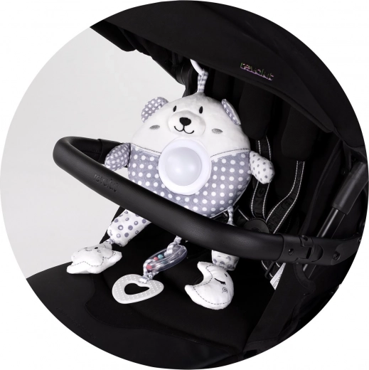 Univerzální zavěšení na kočárek i postýlku