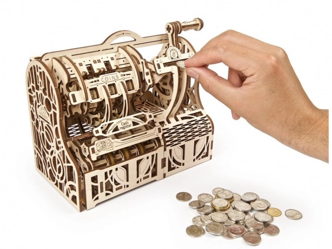 Dřevěný mechanický model pokladny Ugears