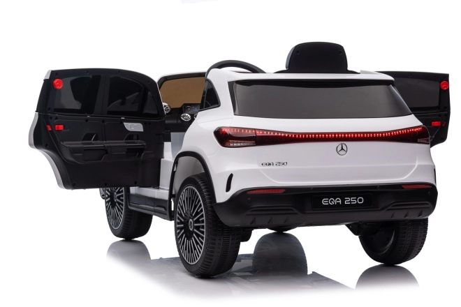Elektrické auto Mercedes Benz EQA 250 bílé