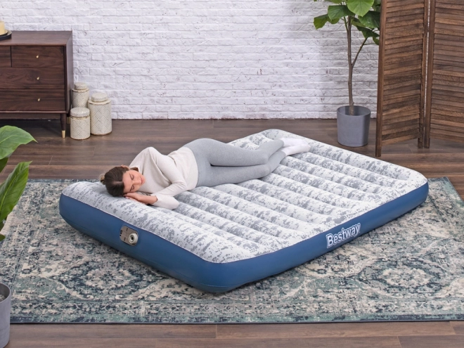 Dvouosobový nafukovací matrace Bestway Queen 203 x 152 x 30 cm