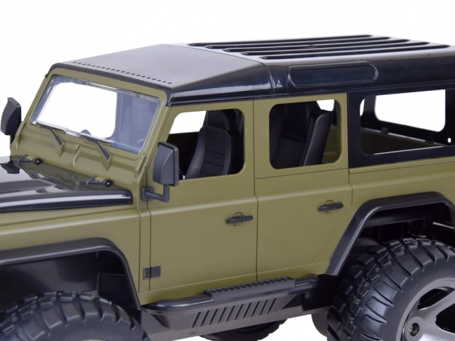 Zdalně ovládaný terénní Land Rover Defender pro děti