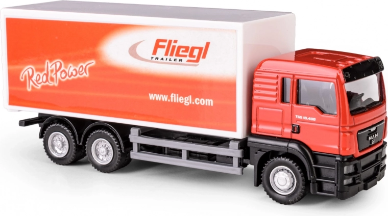 Realistické zpracování s oficiální licencí