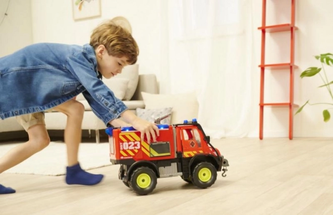 Hasičské auto Mercedes-Benz Unimog U530 s efekty