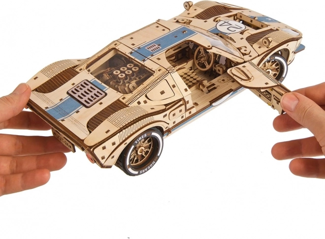 Ugears 3D dřevěné mechanické puzzle Endurance Racer