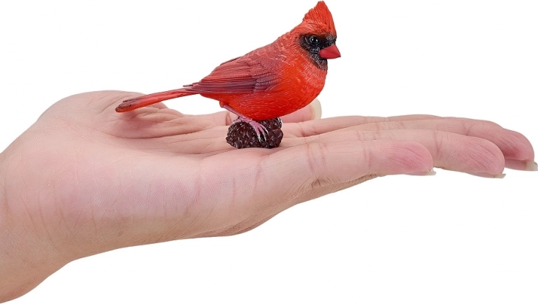 Kompaktní velikost pro hru i sbírku