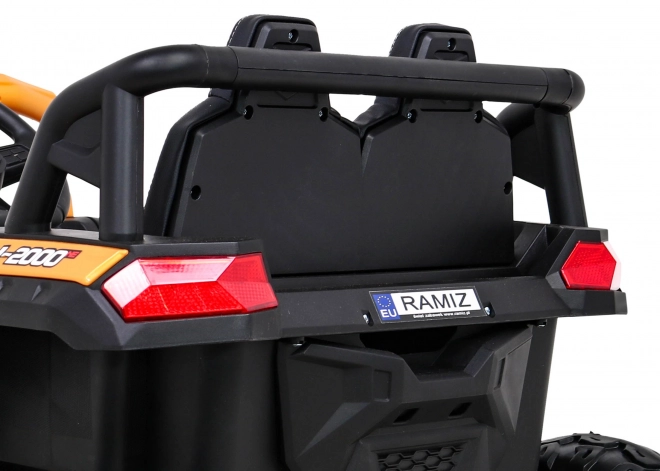 Buggy UTV 2000M mașină de curse cu baterie + sunete MP3 lumini + telecomandă + pornire lentă – Zlaté