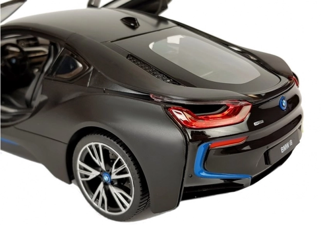 Auto R/C BMW i8 Rastar 1:14 Černé automatické dveře